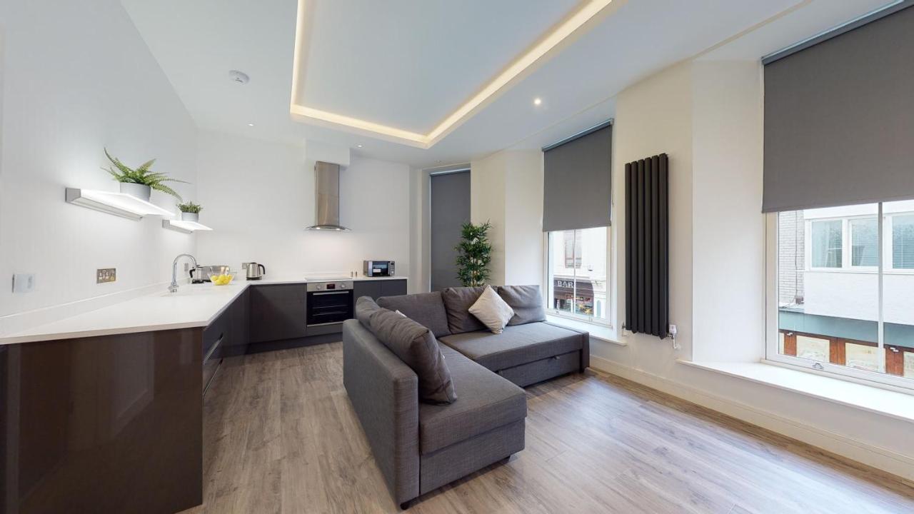 28 Harbour Lettings Luxury Apartments For Over 25S Plymouth Bagian luar foto
